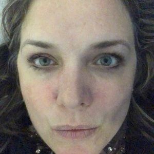 Meet your Posher, Leeann